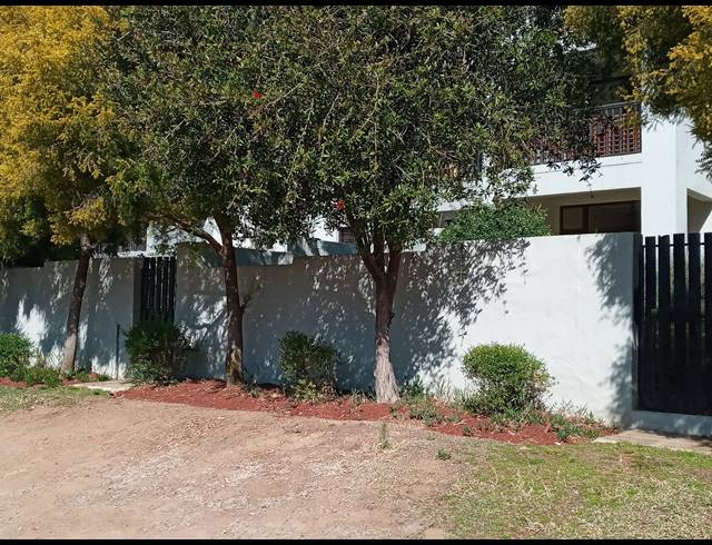 1 BEDROOM APARTMENT FOR SALE IN PAULSHOF